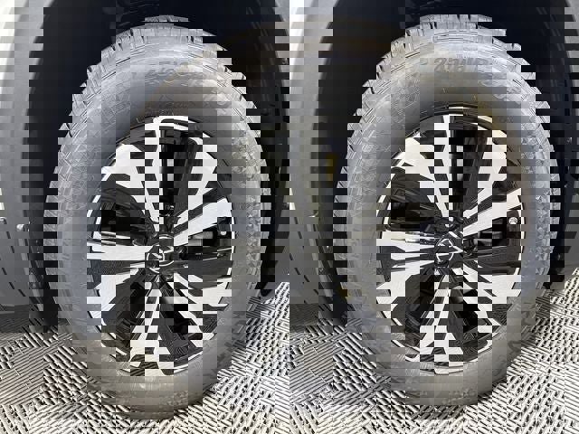 New 2026 Volkswagen Atlas SE image 12