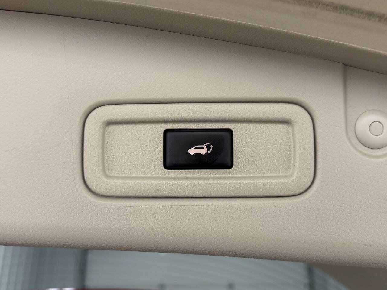 Used 2014 Nissan Murano LE AWD/4WD image 19