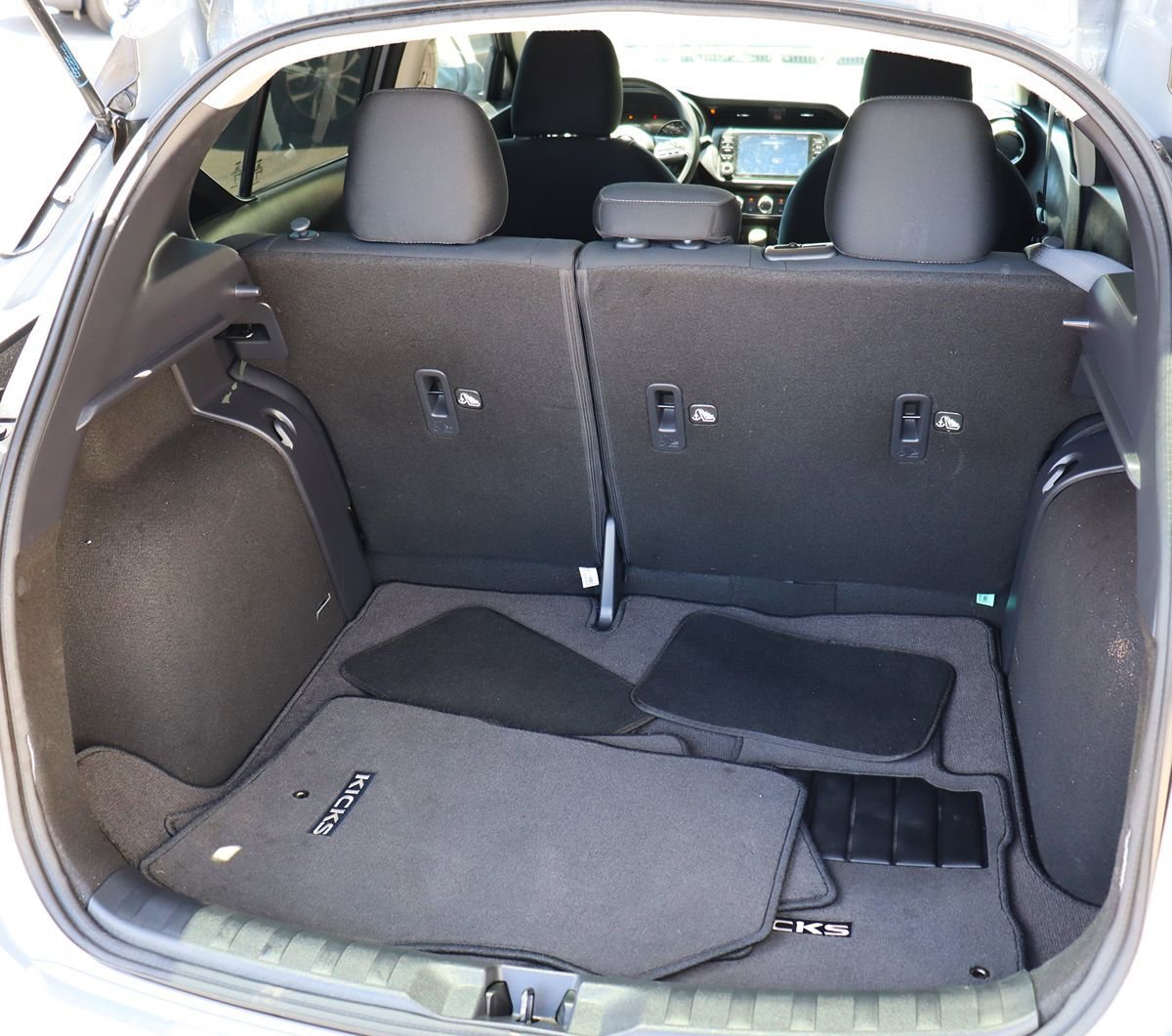 Used 2023 Nissan Kicks SV w/ Exterior Package FWD image 24