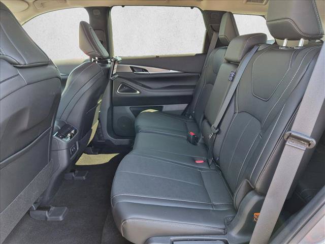 Used 2026 INFINITI QX60 Luxe w/ Family Package FWD image 20