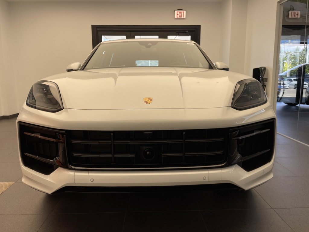 New 2026 Porsche Cayenne GTS image 10