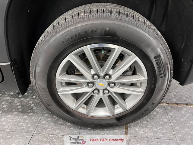 Used 2023 Chevrolet Traverse LT image 23