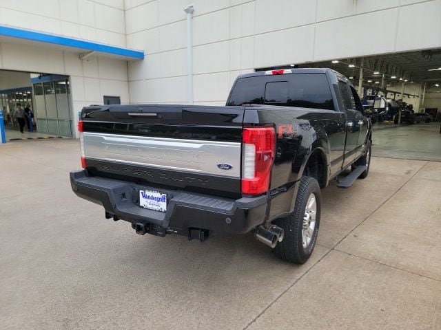 Used 2017 Ford F250 Platinum w/ Platinum Ultimate Package AWD/4WD image 5