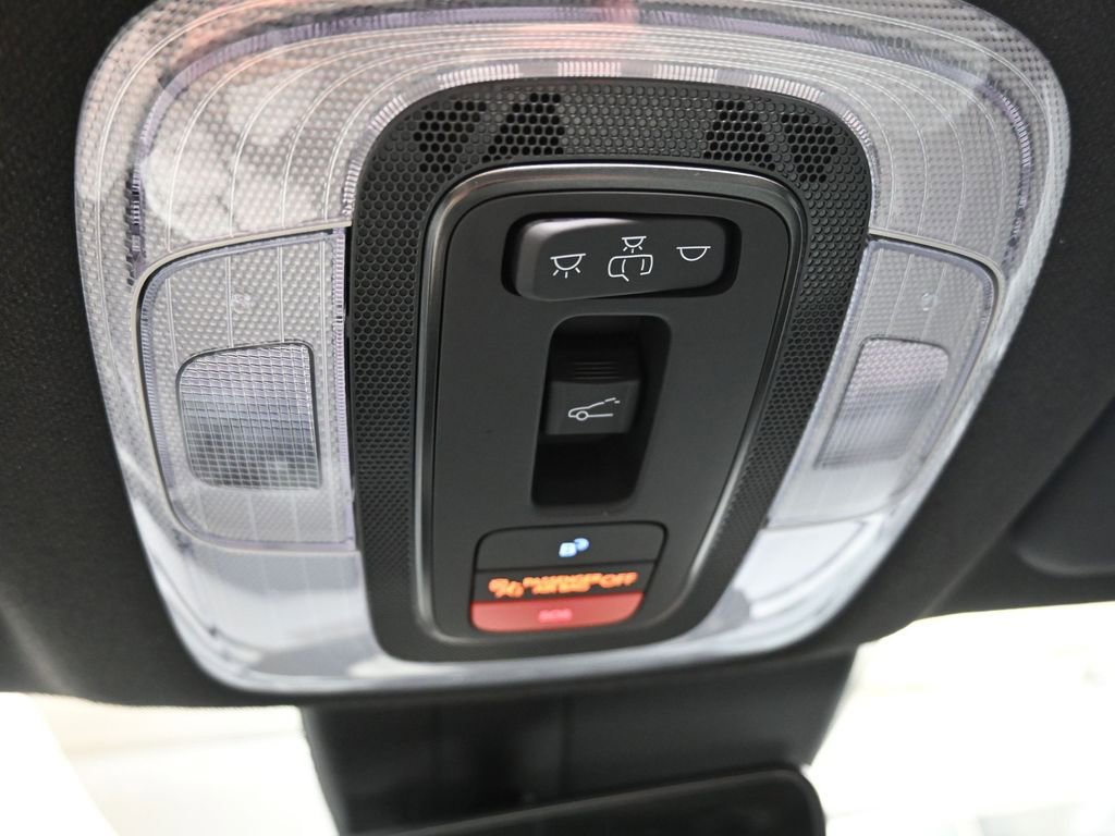 New 2026 Hyundai Elantra Limited image 38