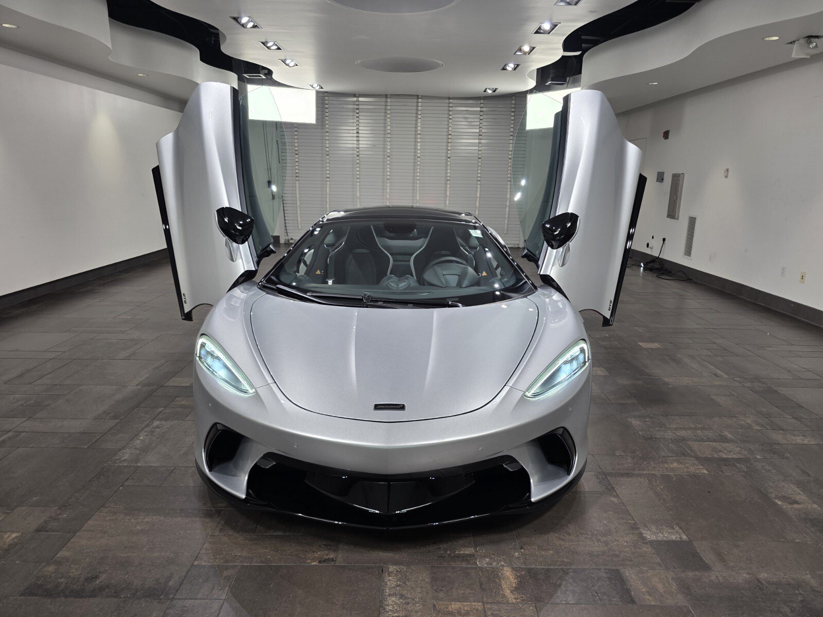New 2027 McLaren GTS RWD image 18