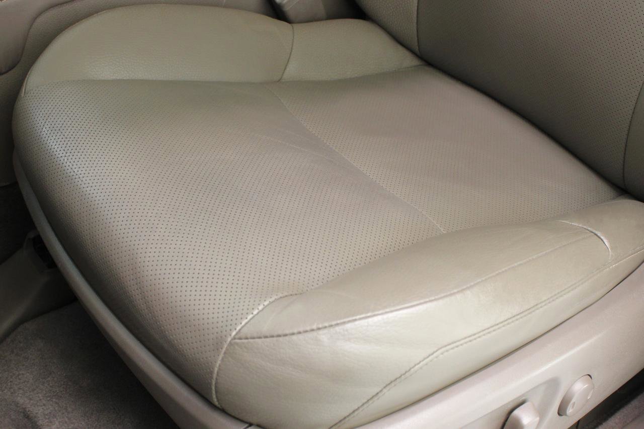 Used 2017 Lexus GX 460 Premium w/ Premium Package image 35