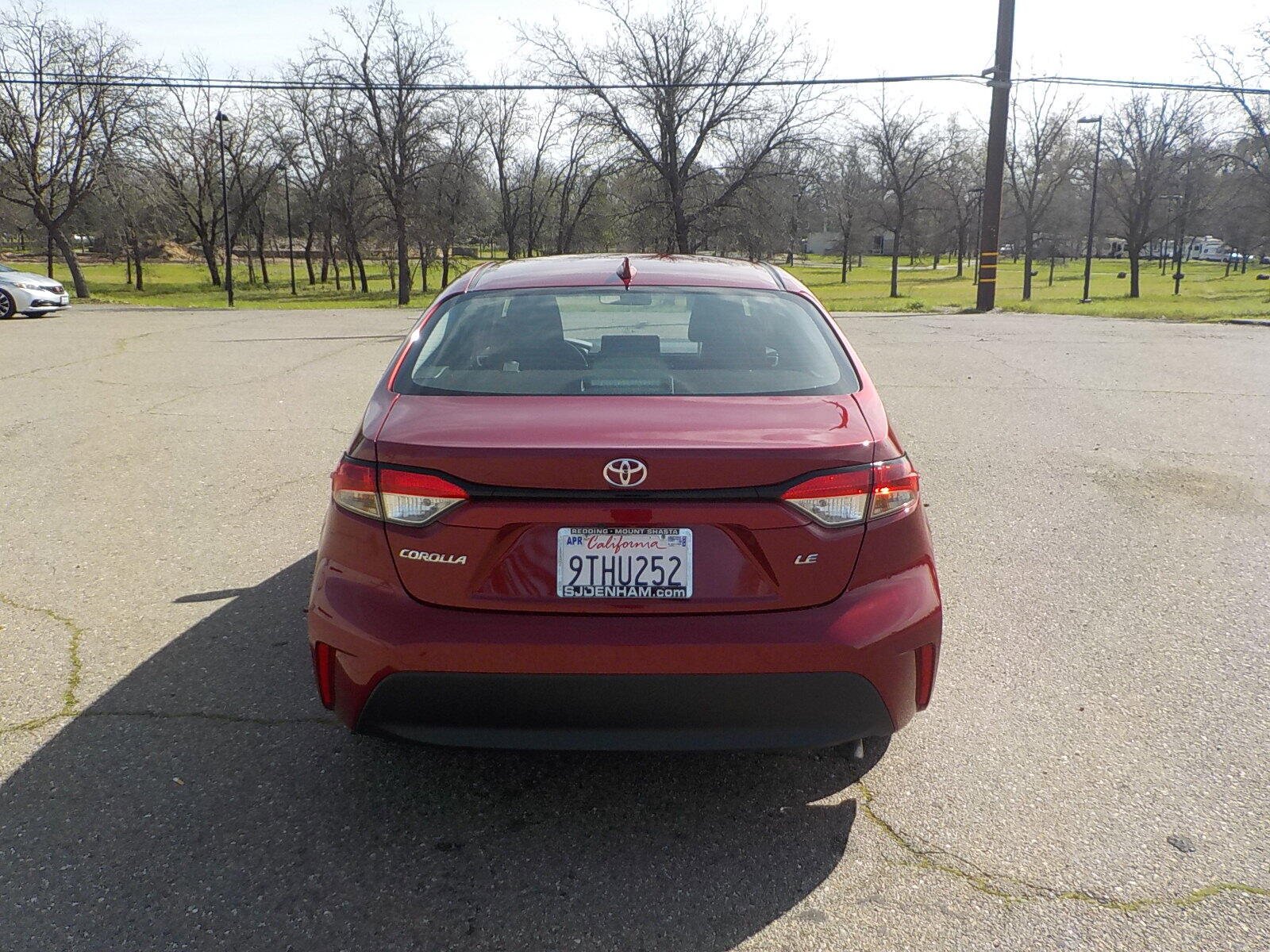 Used 2025 Toyota Corolla LE FWD image 5