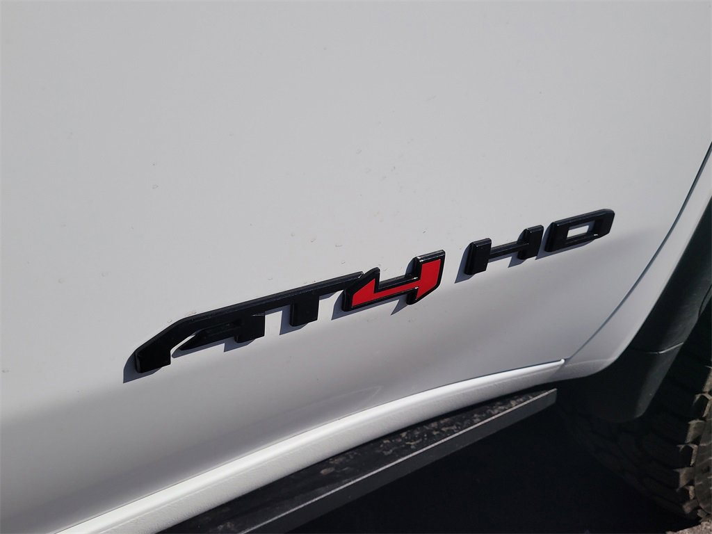 Used 2024 GMC Sierra 2500 AT4 w/ AT4 Premium Plus Package image 6
