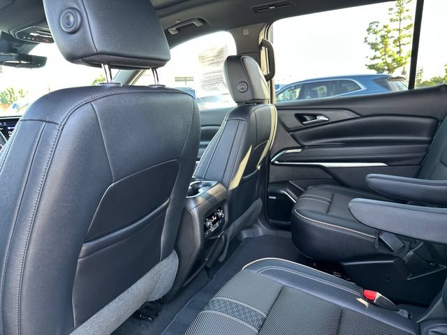 Certified 2026 Chevrolet Traverse High Country FWD image 22