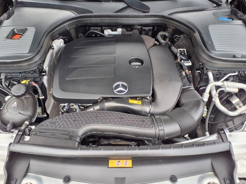 Used 2022 Mercedes-Benz GLC 300 4MATIC image 29