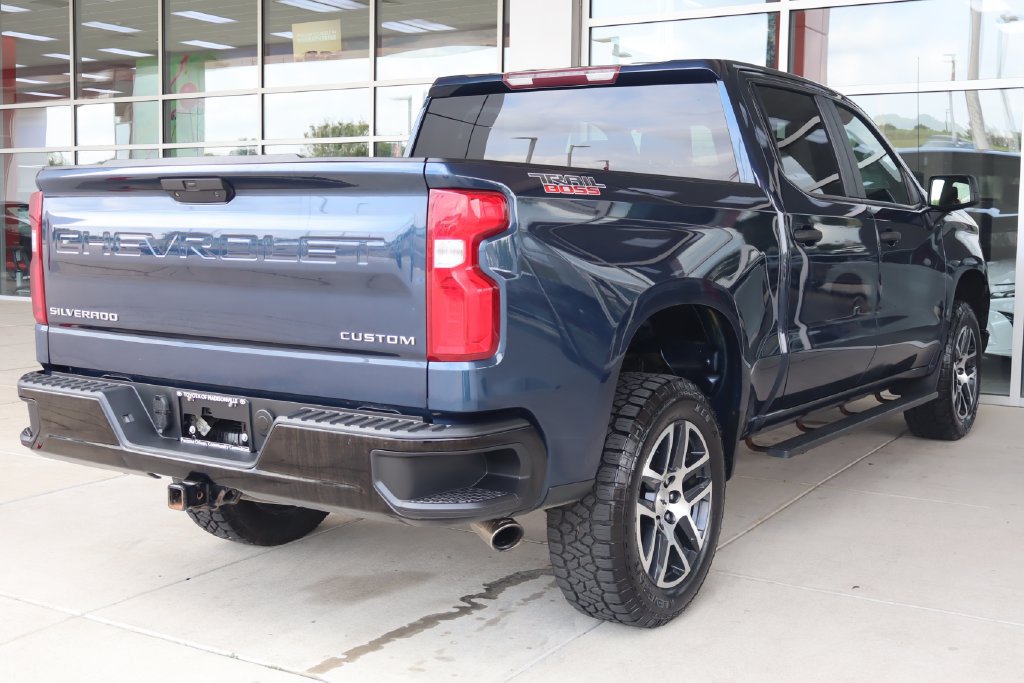 Used 2019 Chevrolet Silverado 1500 Custom Trail Boss w/ Custom Convenience Package AWD/4WD image 9