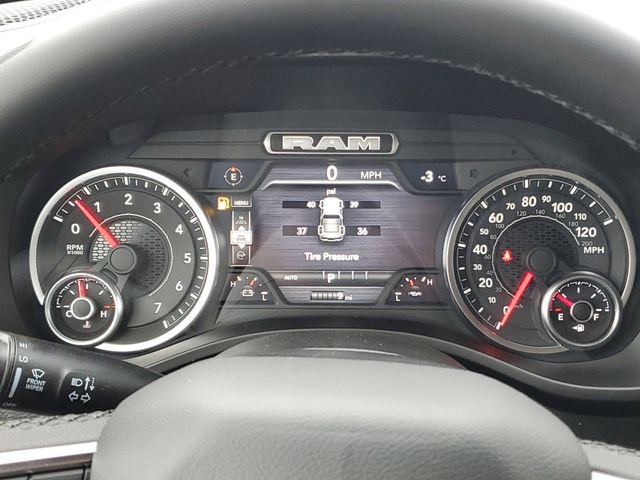 New 2026 RAM 1500 4x4 Crew Cab image 8