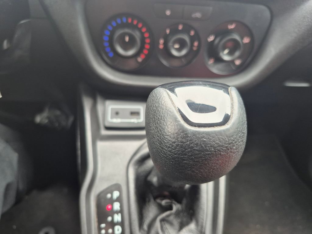 Used 2019 RAM ProMaster City Tradesman FWD image 16