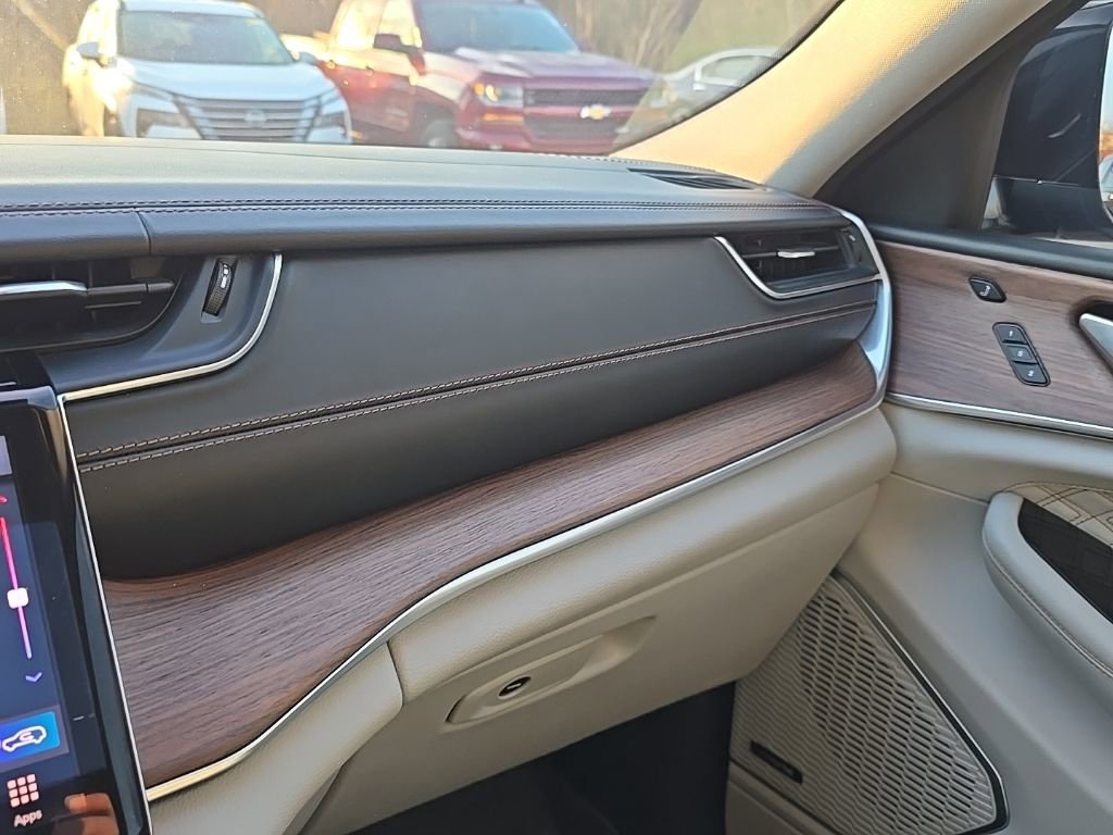 Used 2021 Jeep Grand Cherokee L Summit w/ Advanced Protech Group IV image 27