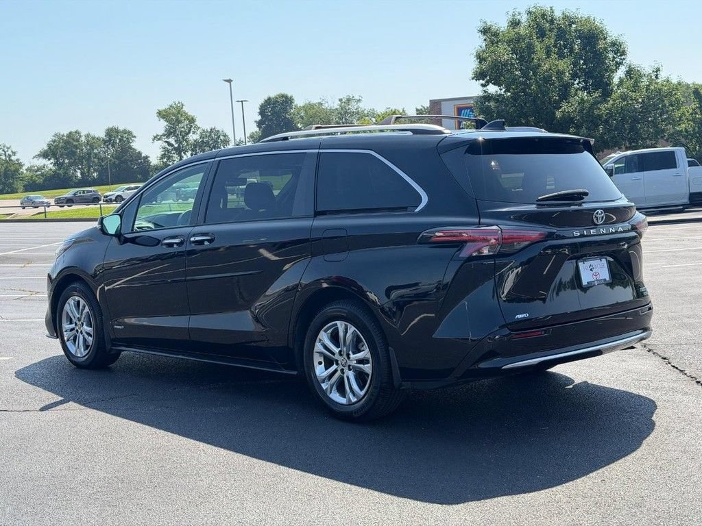 Certified 2021 Toyota Sienna Platinum AWD/4WD image 8