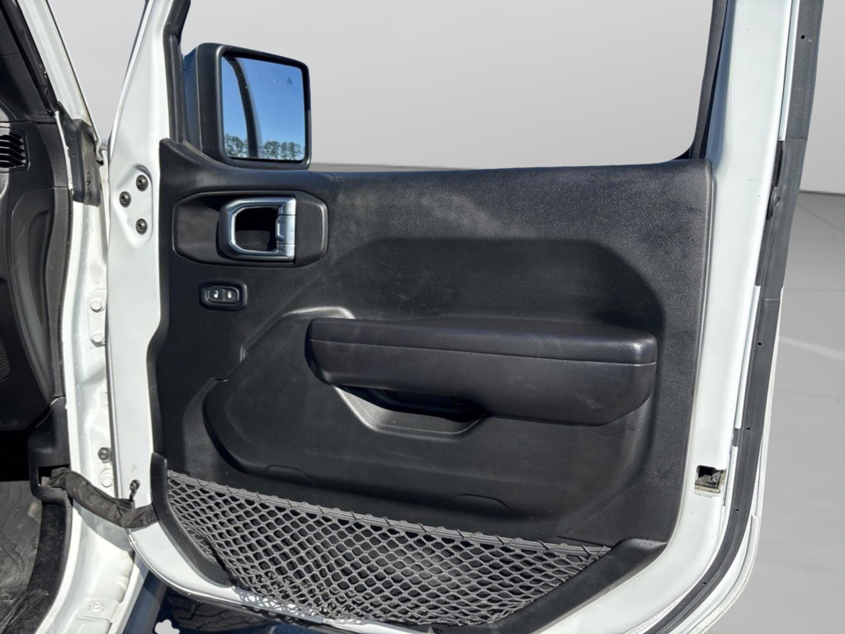 Used 2021 Jeep Wrangler Unlimited Rubicon image 35