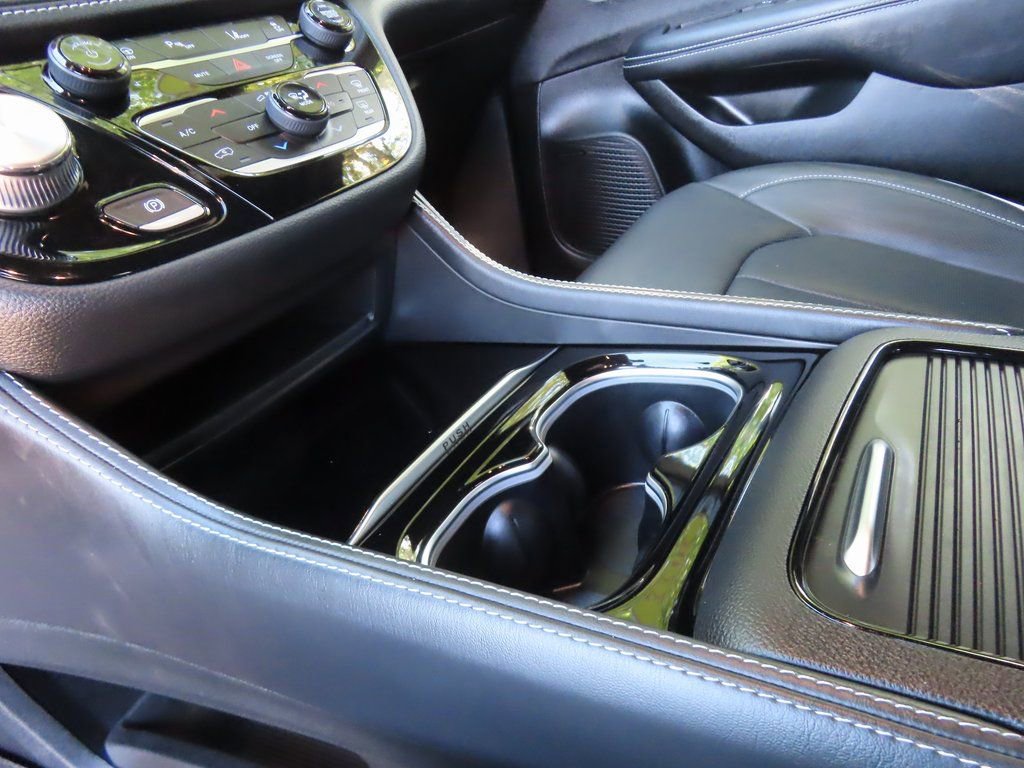 Certified 2022 Chrysler Pacifica Limited w/ S Appearance Package image 23