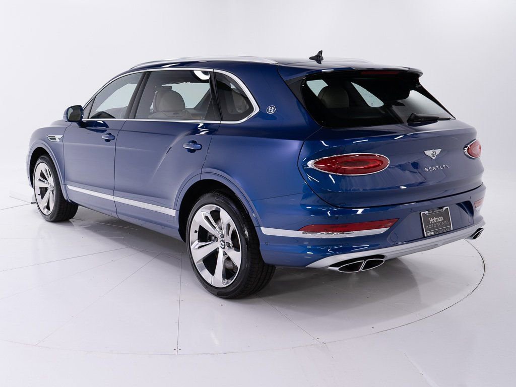 New 2025 Bentley Bentayga Extended Wheelbase image 3