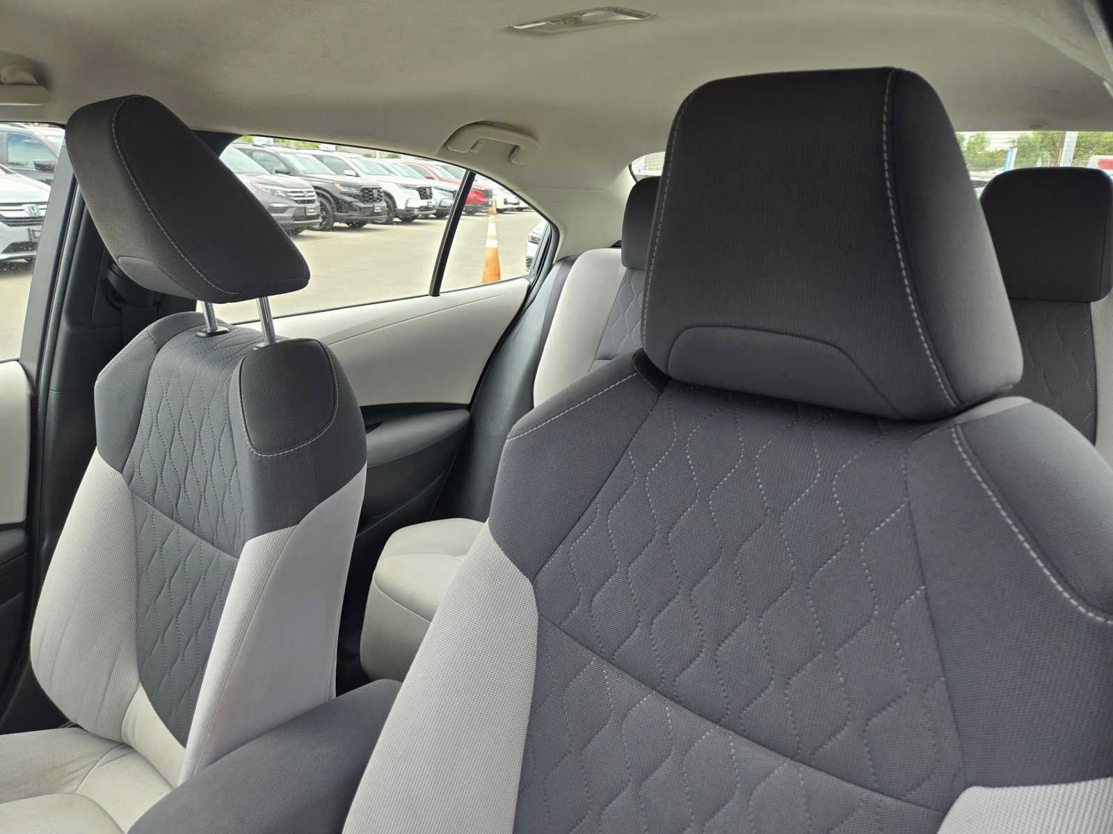 Used 2020 Toyota Corolla LE w/ Carpet Mat Package (TMS) FWD image 14