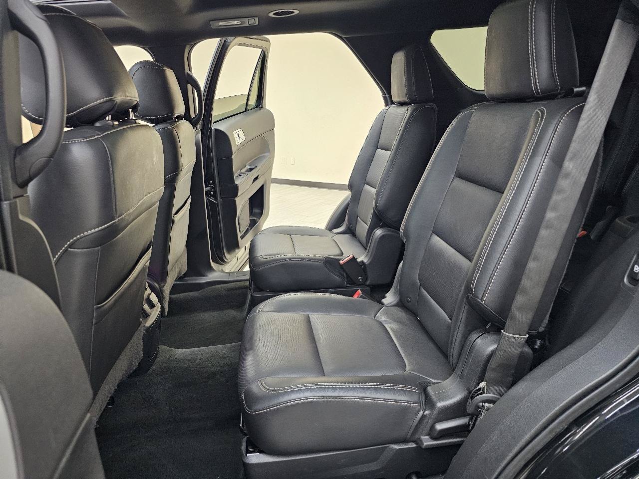 Used 2015 Ford Explorer Sport w/ Equipment Group 401A AWD/4WD image 27