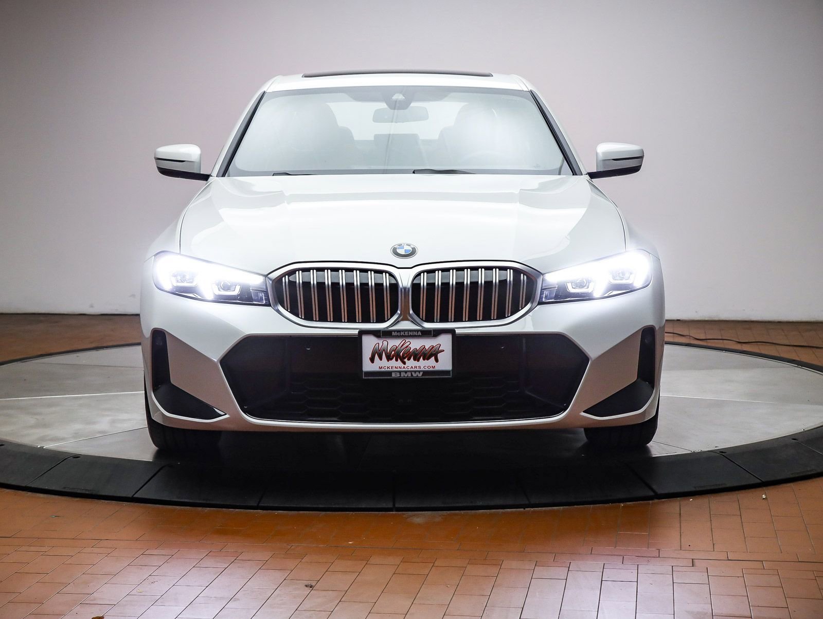Used 2026 BMW 330i Sedan image 7