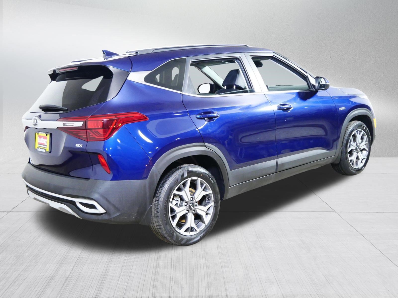 Used 2021 Kia Seltos EX image 7