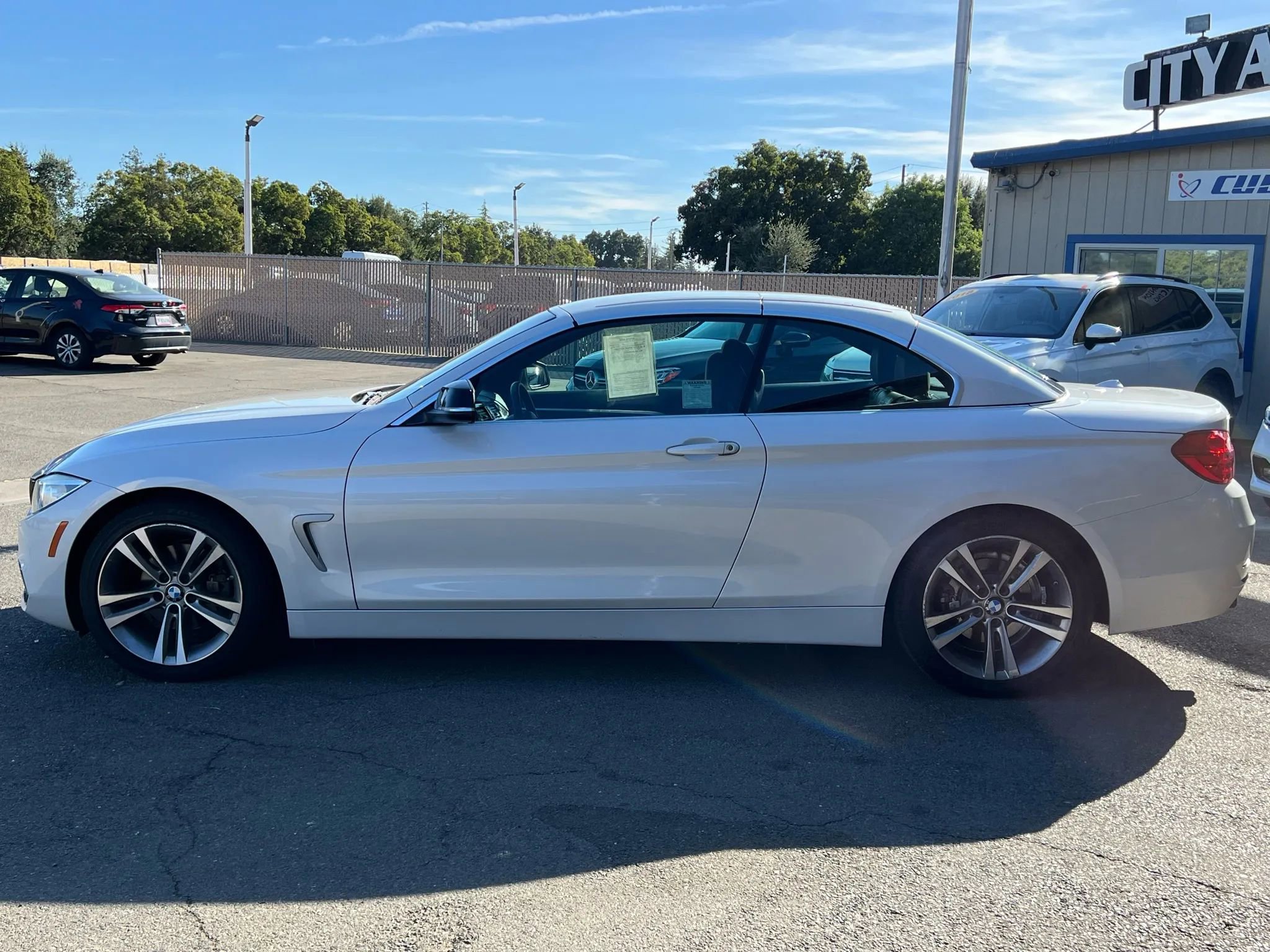 Used 2015 BMW 428i Convertible image 2