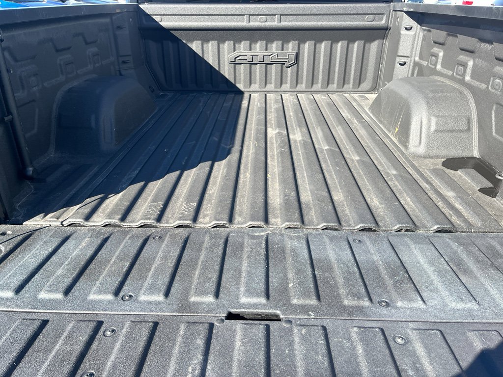 Used 2023 GMC Sierra 1500 AT4 w/ Technology Package image 10