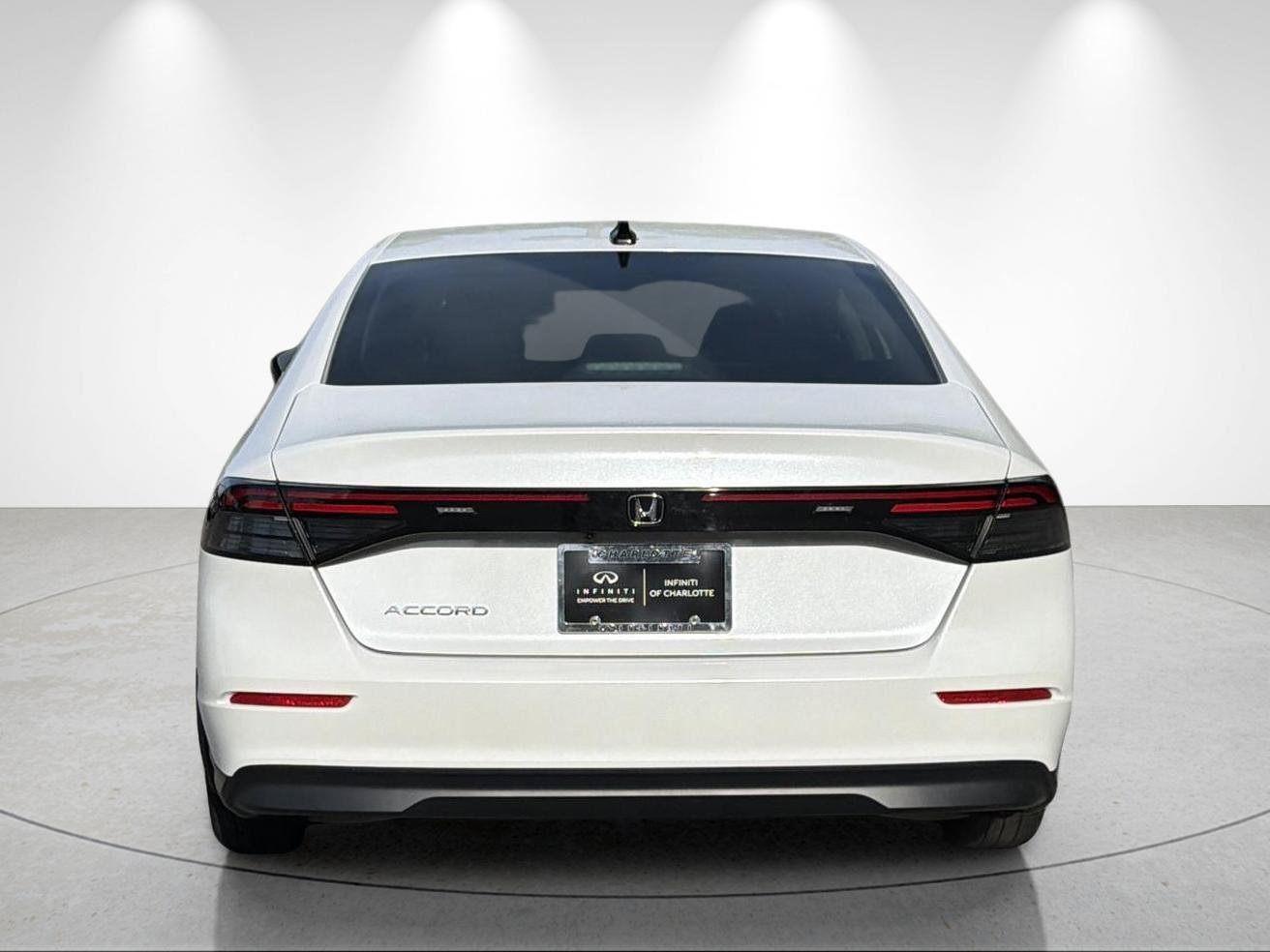Used 2025 Honda Accord SE image 4