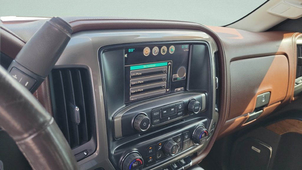 Used 2015 Chevrolet Silverado 2500 High Country w/ Duramax Plus Package AWD/4WD image 16
