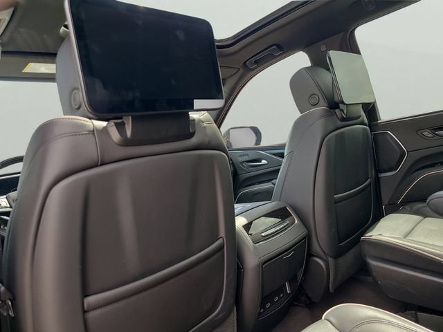 Used 2023 Cadillac Escalade Sport AWD/4WD image 12