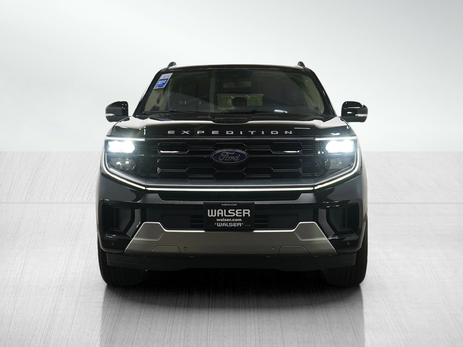 Used 2025 Ford Expedition Platinum image 8