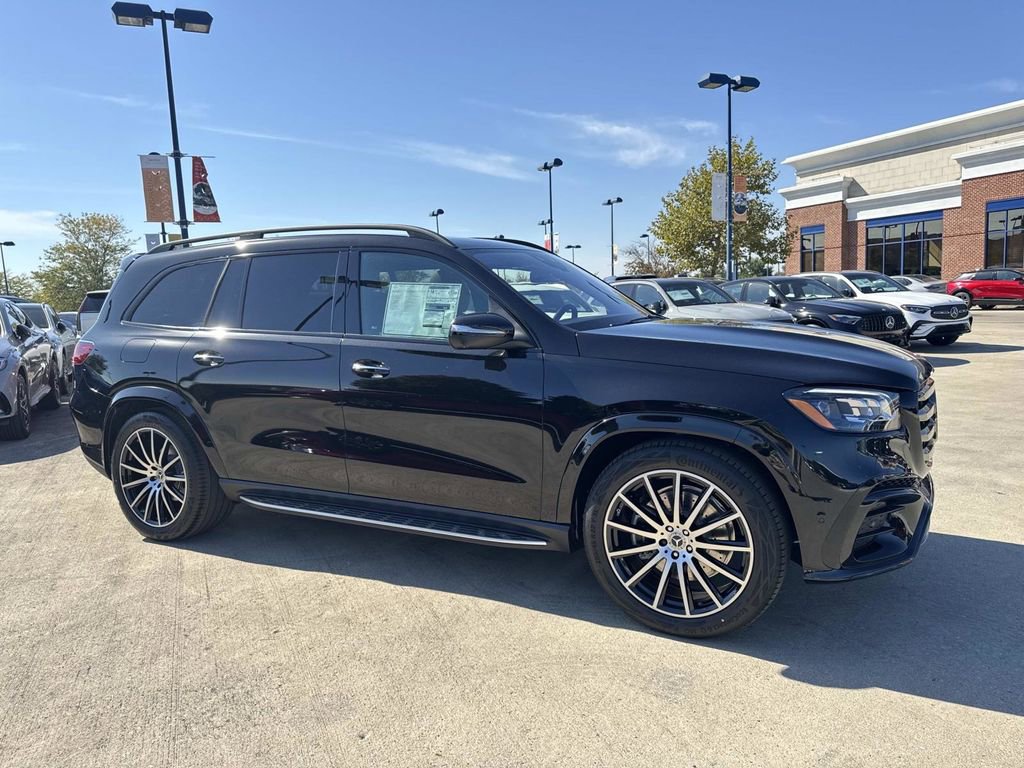 New 2026 Mercedes-Benz GLS 580 4MATIC image 9