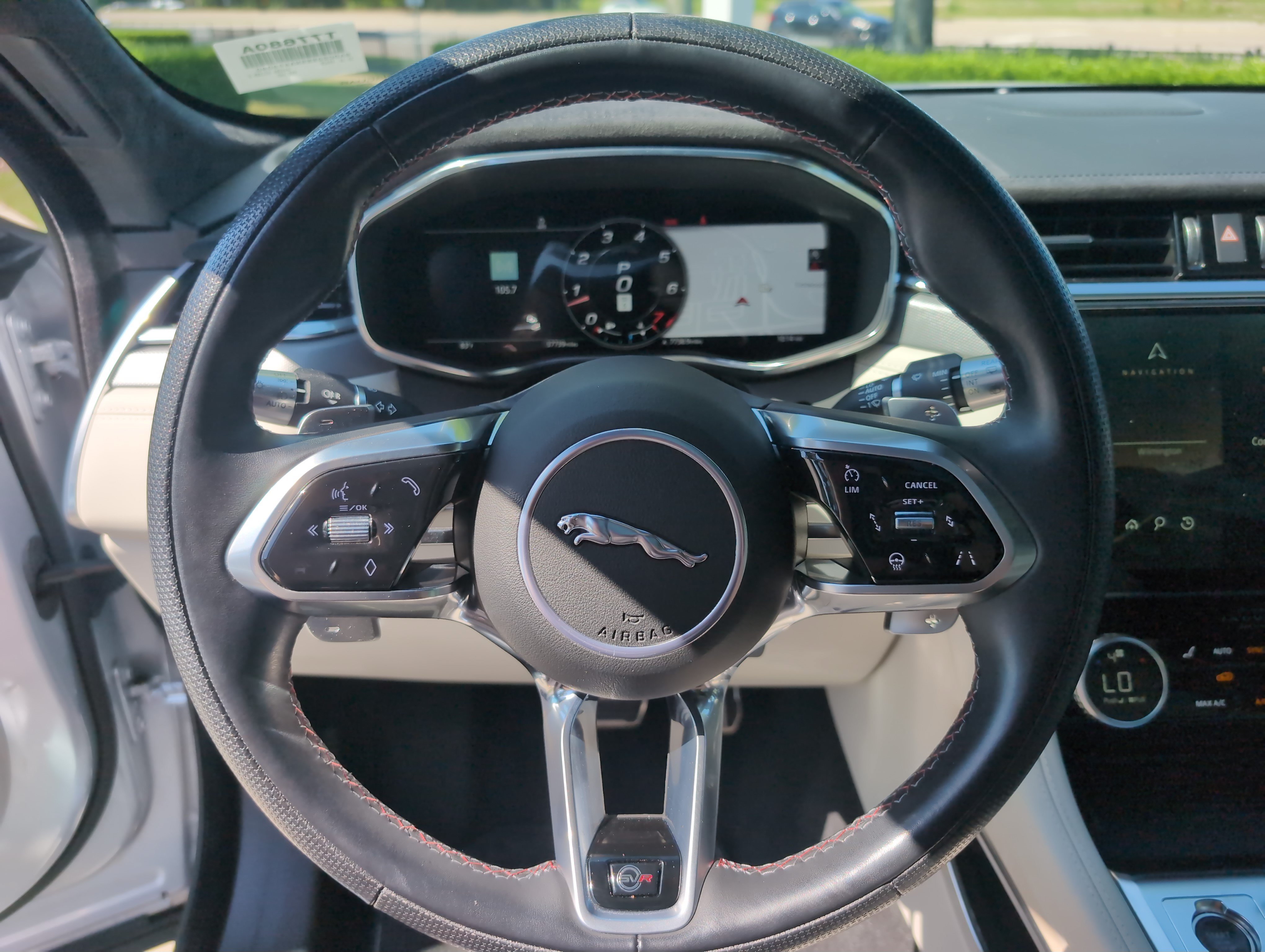 Used 2022 Jaguar F-PACE SVR AWD/4WD image 29