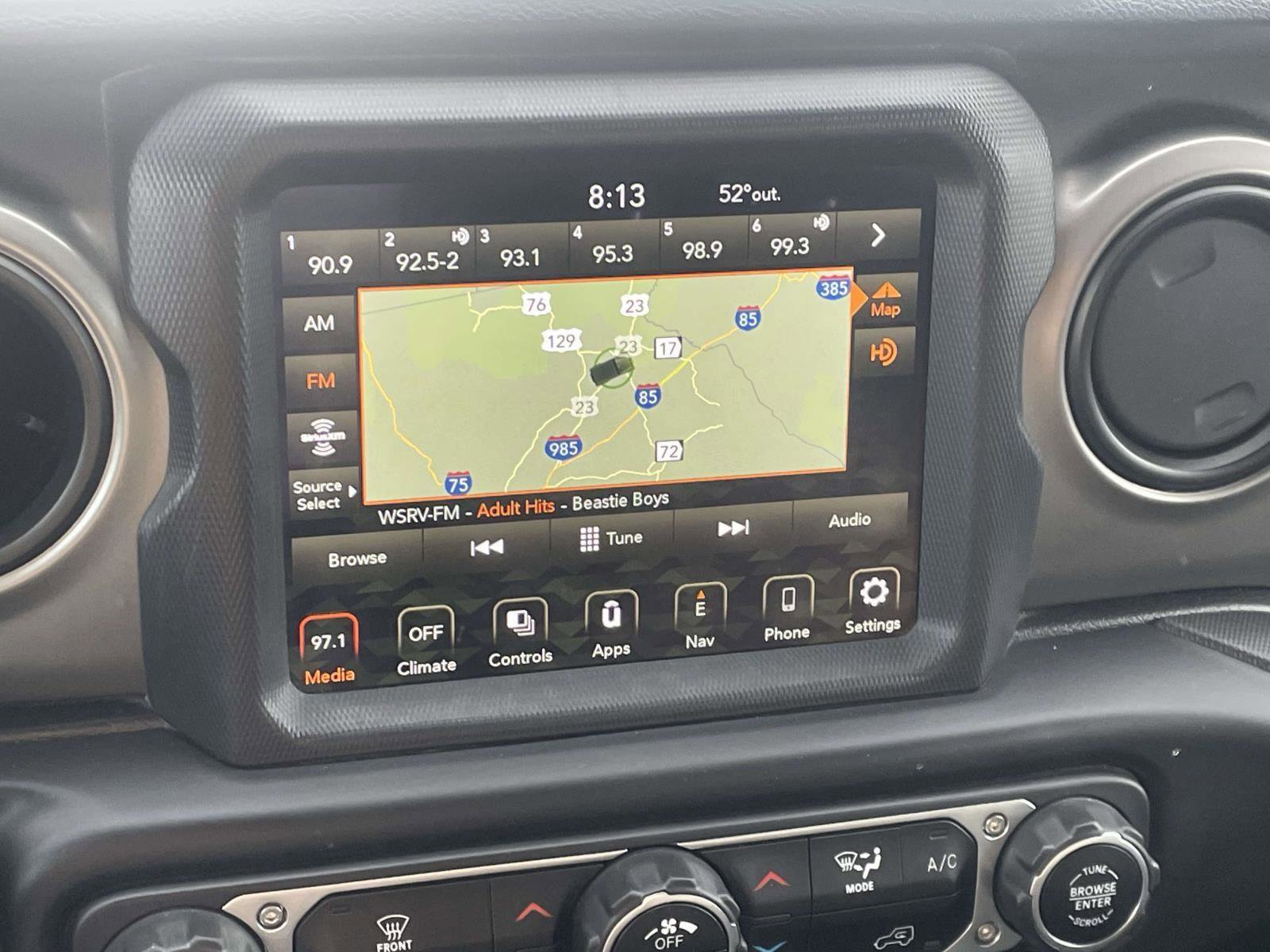 Used 2021 Jeep Gladiator Sport AWD/4WD image 8