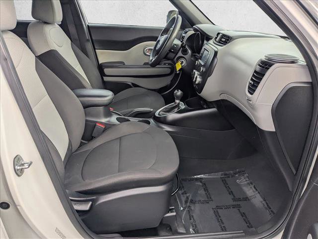 Used 2019 Kia Soul Base image 19