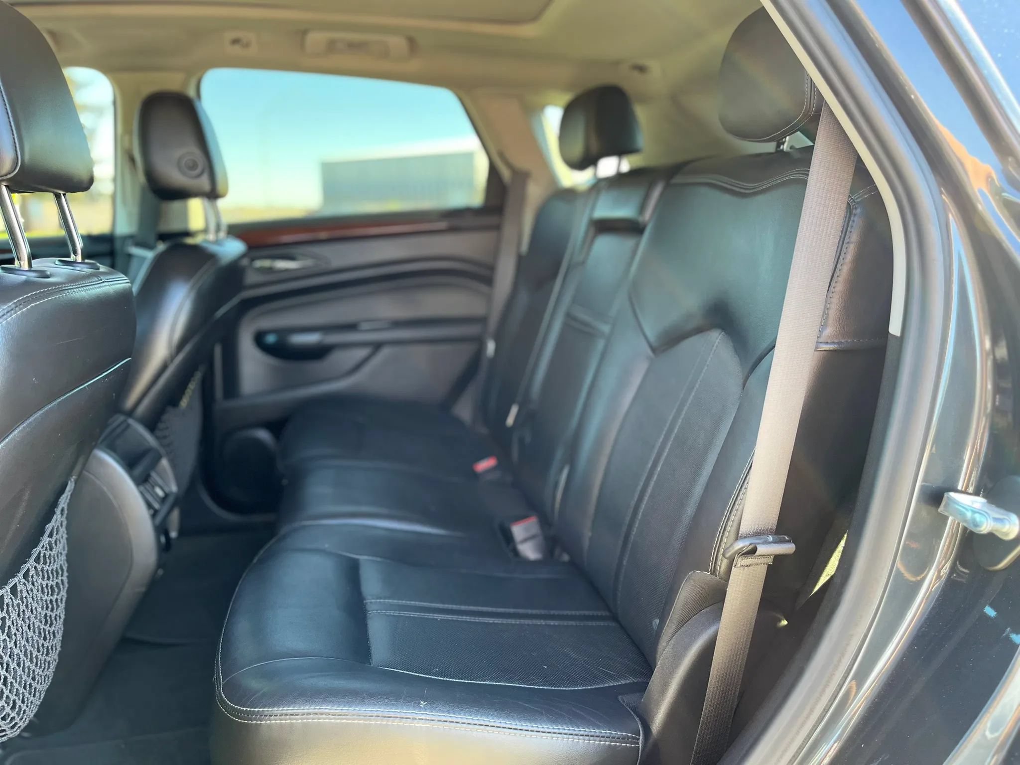 Used 2016 Cadillac SRX Luxury w/ Driver Awareness Package FWD image 12