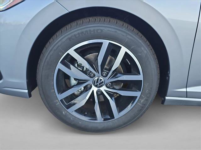 New 2026 Volkswagen Jetta SE FWD image 10