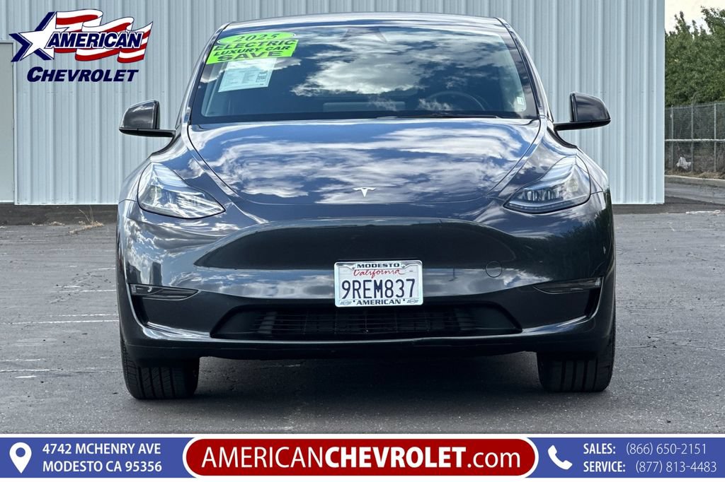 Used 2025 Tesla Model Y Long Range RWD image 9