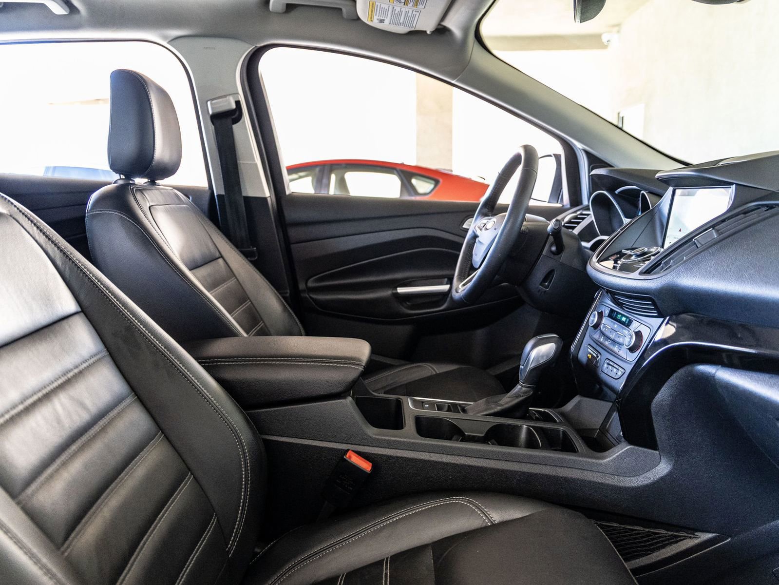 Used 2018 Ford Escape Titanium FWD image 31