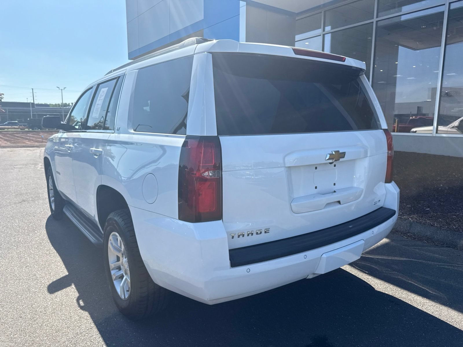 Used 2019 Chevrolet Tahoe LT w/ Luxury Package AWD/4WD image 8
