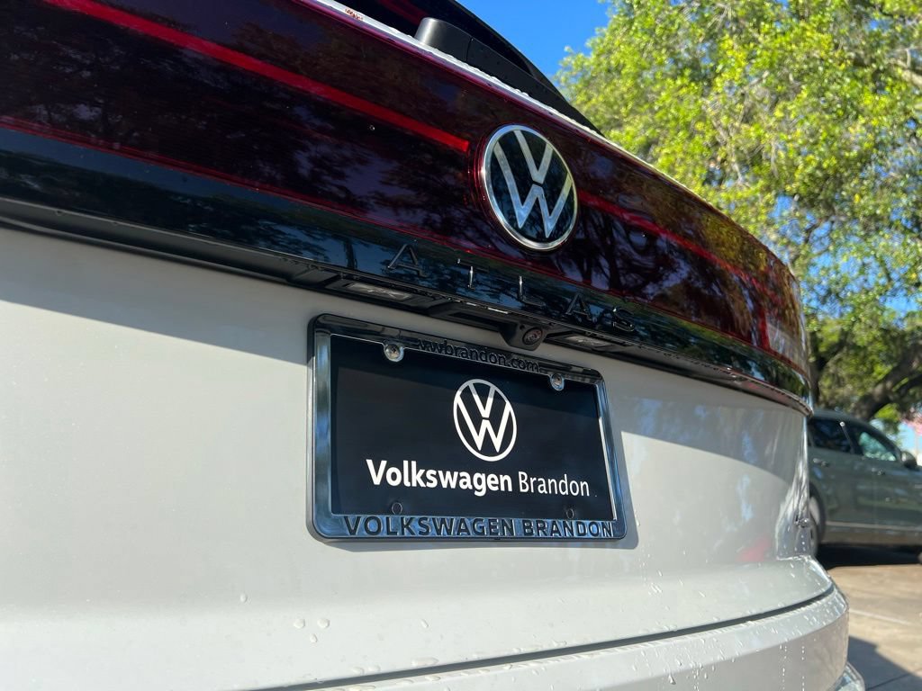 New 2026 Volkswagen Atlas Cross Sport SEL R-Line AWD/4WD image 50