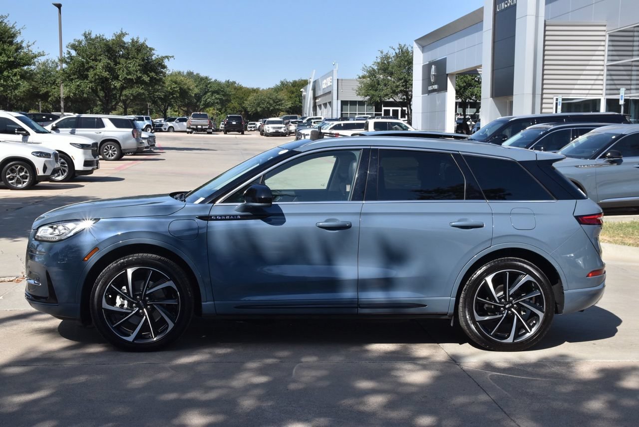 Certified 2024 Lincoln Corsair Grand Touring AWD/4WD image 12
