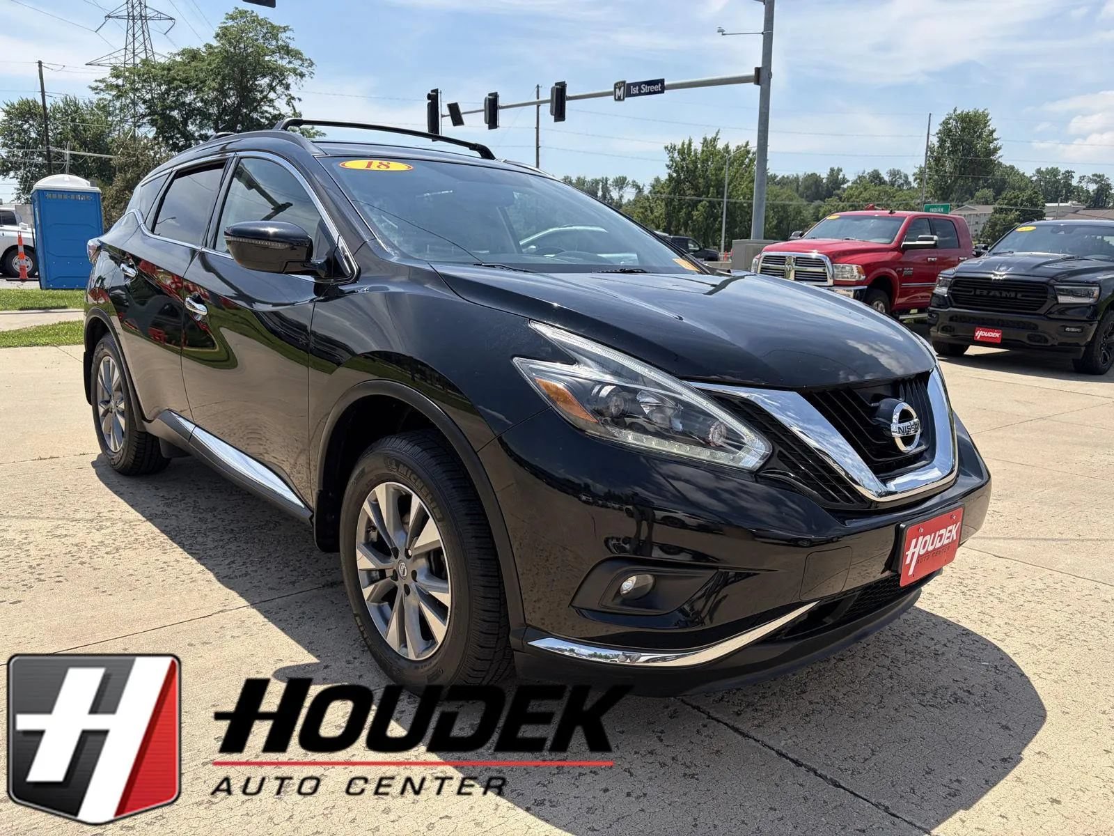 Used 2018 Nissan Murano SV w/ Cargo Package AWD/4WD image 1
