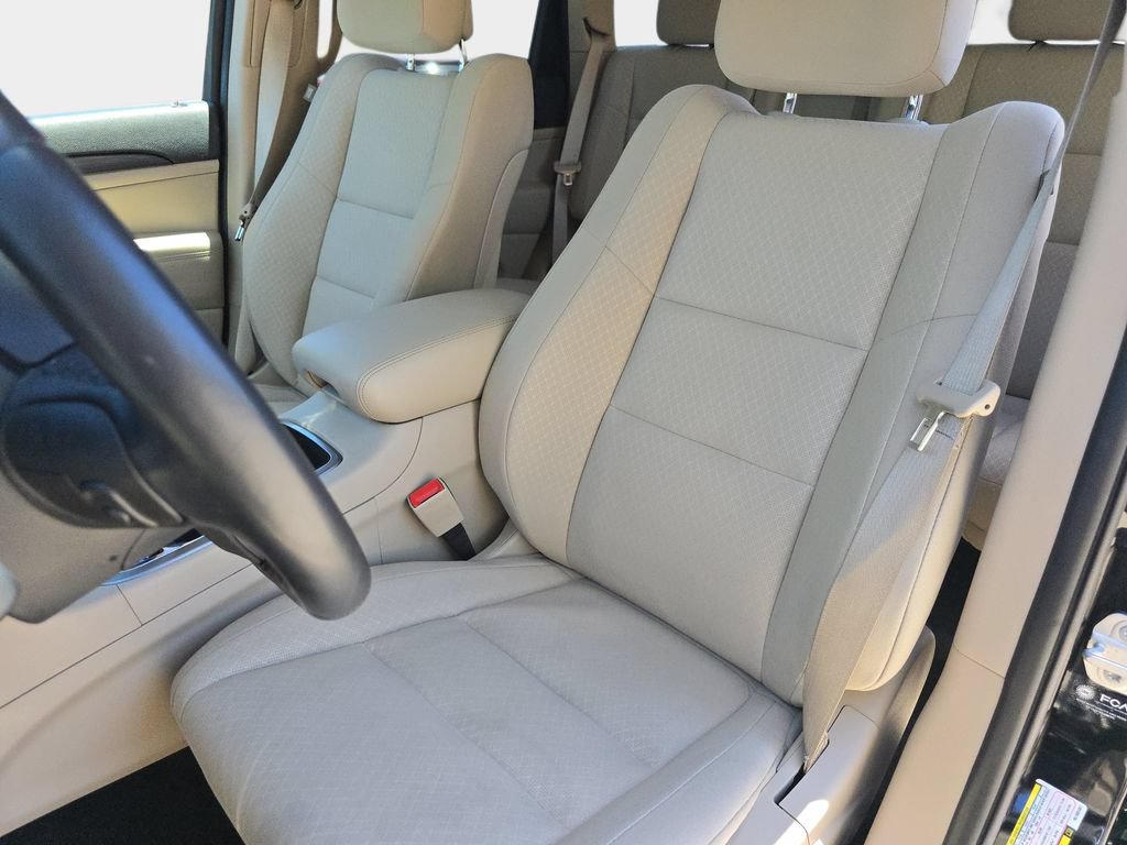 Used 2022 Jeep Grand Cherokee Laredo E w/ Security & Convenience Group AWD/4WD image 18