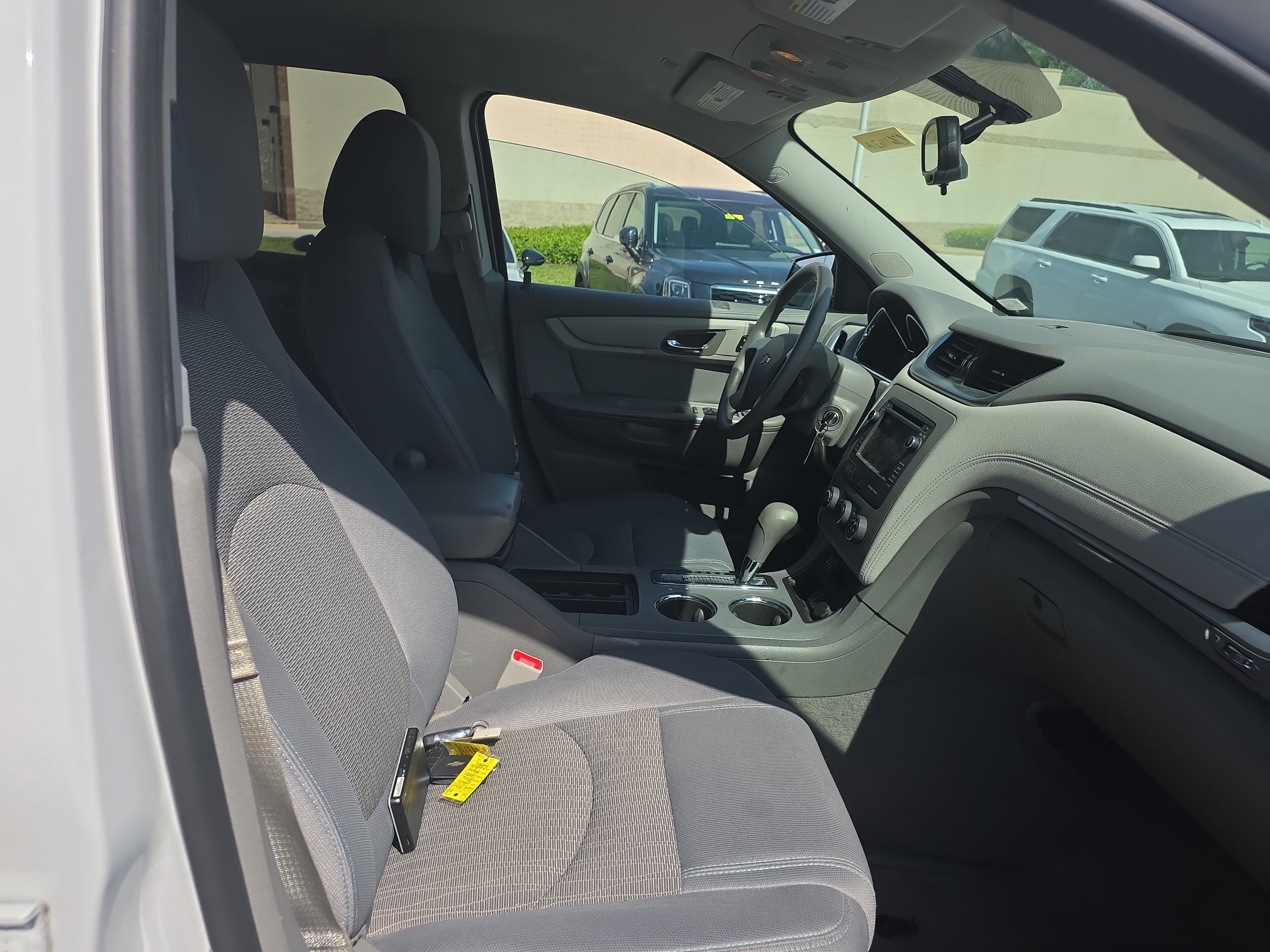 Used 2017 Chevrolet Traverse LS FWD image 9