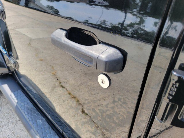 Used 2021 Jeep Wrangler Unlimited Rubicon 4xe w/ Steel Bumper Group image 9