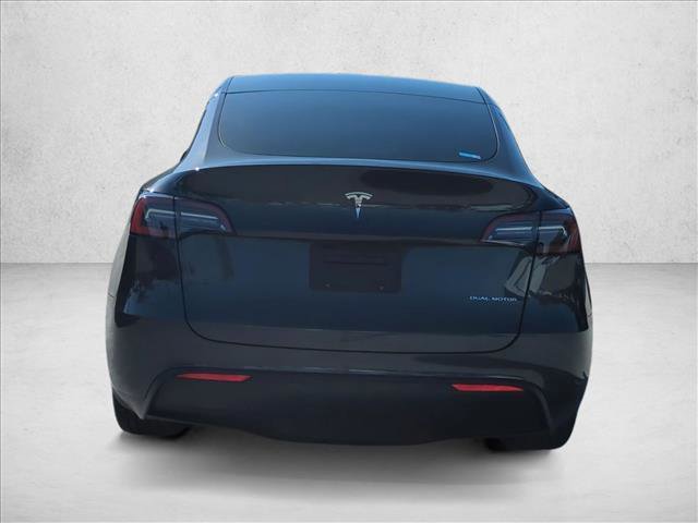 Used 2024 Tesla Model Y Long Range AWD/4WD image 7