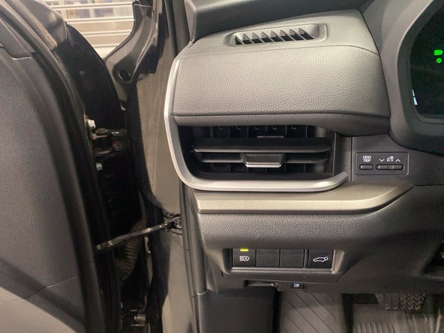 Used 2024 Toyota Grand Highlander AWD image 20