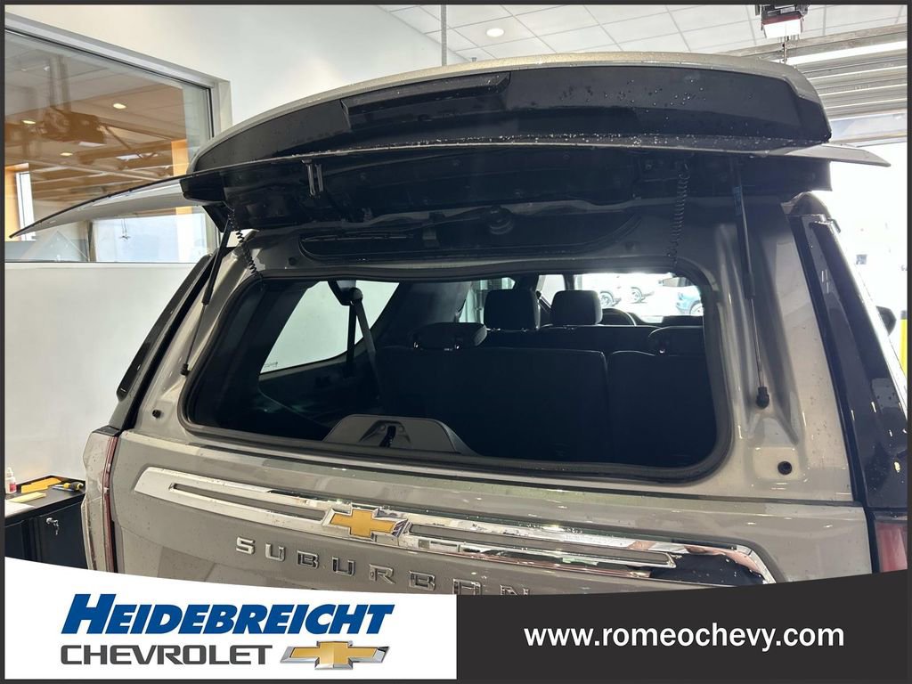 Used 2023 Chevrolet Suburban LS AWD/4WD image 15
